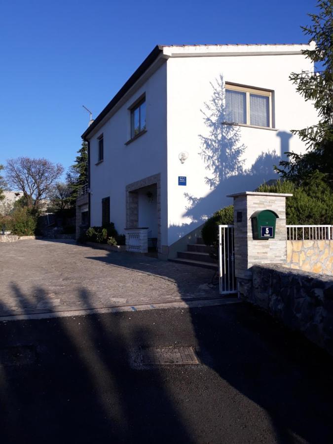 Apartment Tuja Jadrtovac Luaran gambar